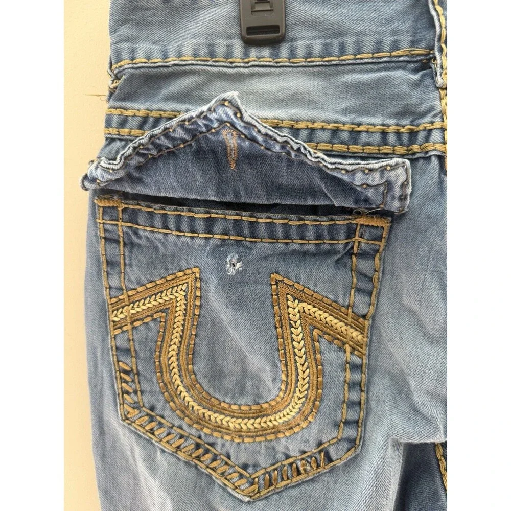 True Religion Jeans Men 34 Light Blue Big T Embroidered Straight Made in Vietnam